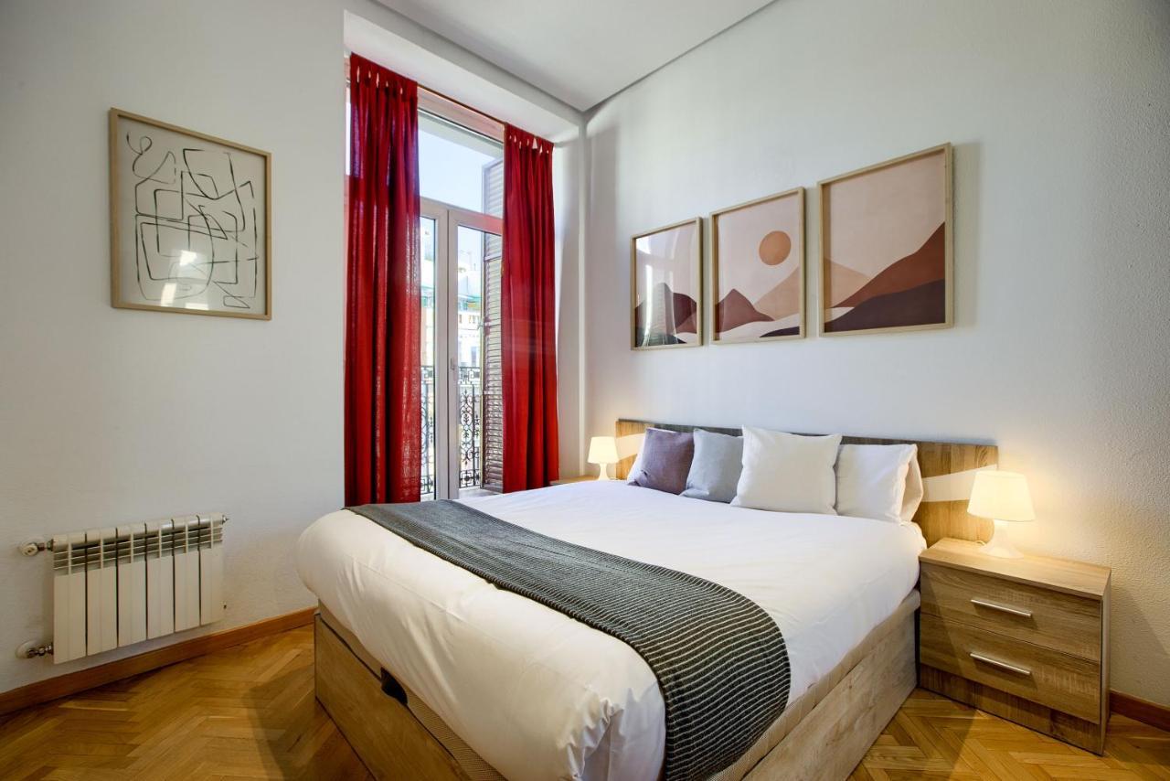 Charming Elegant Gran Via Apartment Madrid Exterior photo